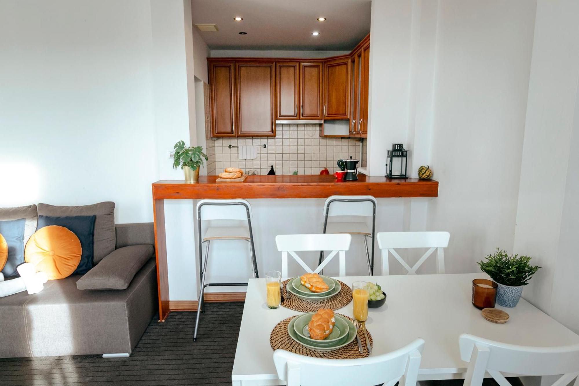 Plac Konstytucji 6 Orange - Apartament Dla 4 Osob - Bezplatny Parking - Free Parking - Piekny Widok Na Panorame Warszawy Varşovia Exterior foto